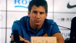 Messi chạy sô mệt nghỉ